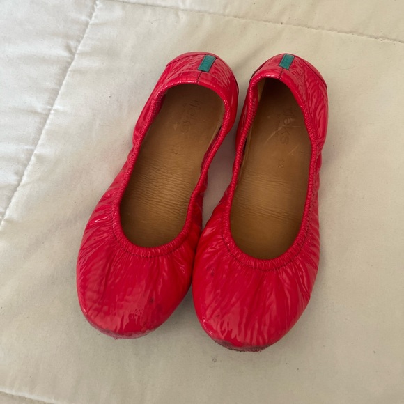 Little Miss Tieks Girls Flats Razzleberry - Picture 8 of 8